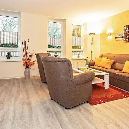 Strand-park Strand-park 102 *