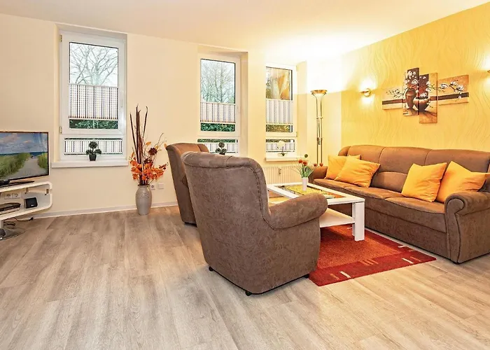 Strand-park Strand-park 102 *